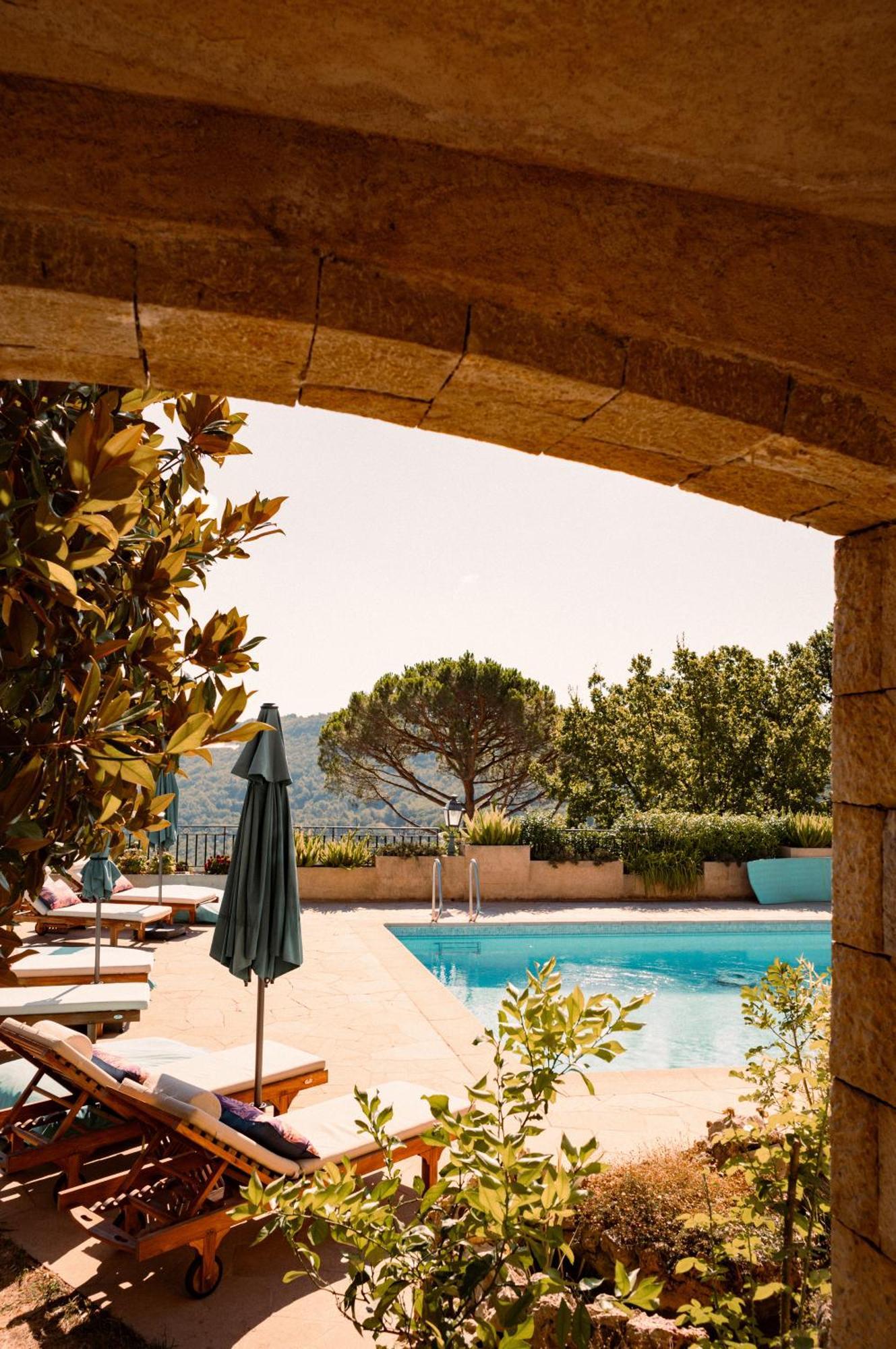 Loup Castel Boutique Hotel B&B Le Bar-sur-Loup Exterior foto